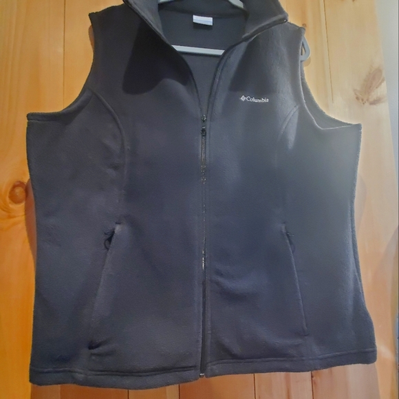 COLUMBIA FLEECE ZIP VEST WOMEN'S SIZE 1X - Picture 2 of 9